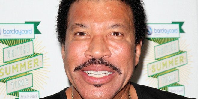 Lionel Richie - Age, Family, Bio | Famous Birthdays
