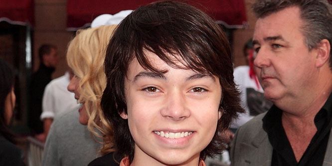 Noah Ringer - Age, Family, Bio | Famous Birthdays