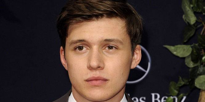 Nick Robinson (TV Actor) - Age, Family, Bio | Famous Birthdays