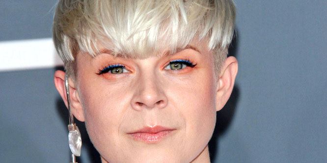 Robyn - Age, Family, Bio | Famous Birthdays
