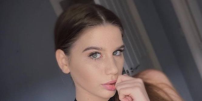 Anya Rowlands - Age, Bio, Family | Famous Birthdays
