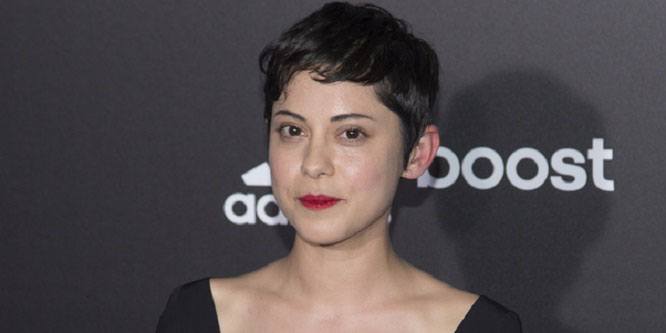 Rosa Salazar - Age, Family, Bio | Famous Birthdays