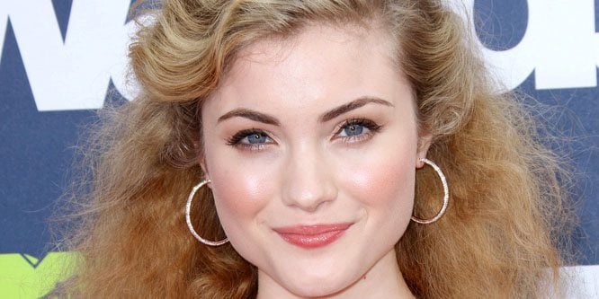 Skyler Samuels - Age, Family, Bio | Famous Birthdays