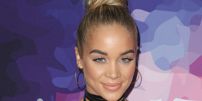 Jasmine Sanders - Age, Family, Bio | Famous Birthdays