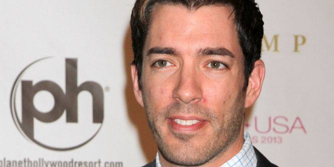 Drew Scott (TV Show Host) - Age, Family, Bio | Famous Birthdays
