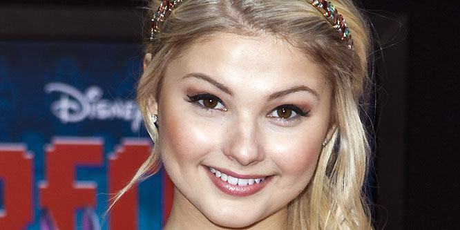 Stefanie Scott - Age, Family, Bio | Famous Birthdays