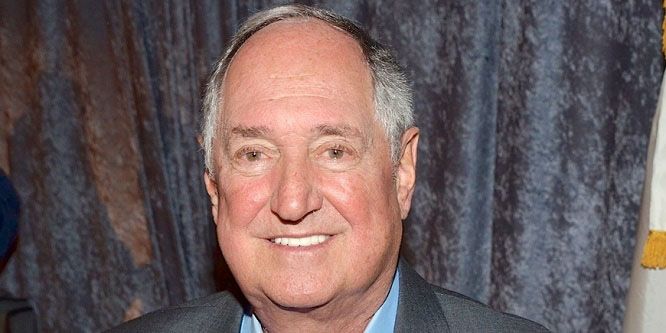 Neil Sedaka - Age, Family, Bio | Famous Birthdays