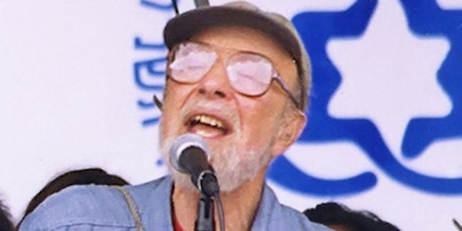 Pete Seeger - Trivia, Family, Bio | Famous Birthdays
