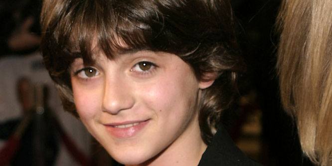 Jacob Smith - Age, Family, Bio | Famous Birthdays