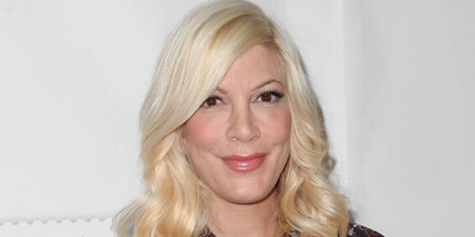 Tori Spelling - Age, Family, Bio | Famous Birthdays