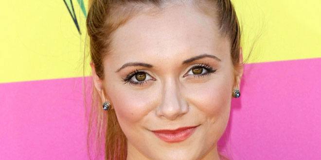 Alyson Stoner - Age, Family, Bio | Famous Birthdays