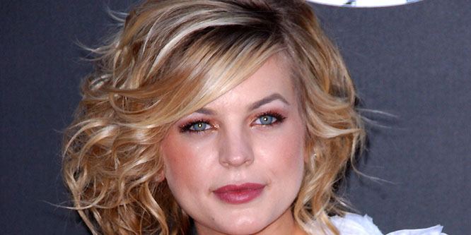 Kirsten Storms - Age, Family, Bio | Famous Birthdays