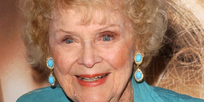 Gloria Stuart - Trivia, Family, Bio | Famous Birthdays