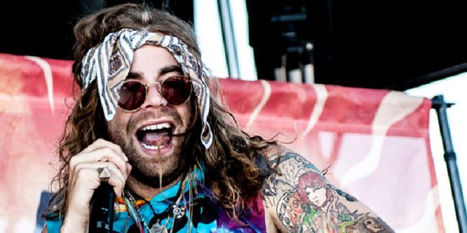 Mod Sun - Age, Family, Bio | Famous Birthdays