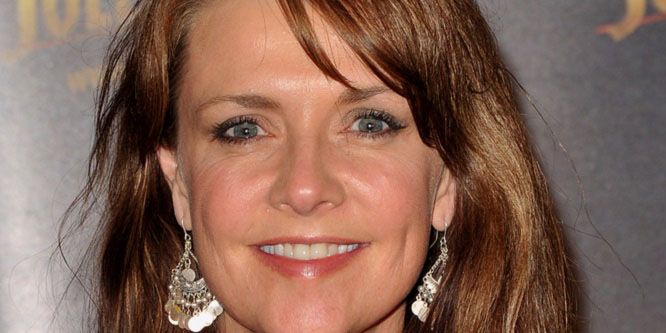 Amanda Tapping - Age, Family, Bio | Famous Birthdays