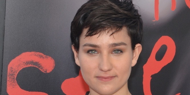 Bex Taylor-Klaus - Age, Family, Bio | Famous Birthdays