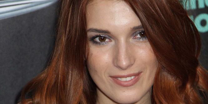 Dani Thorne - Age, Family, Bio | Famous Birthdays