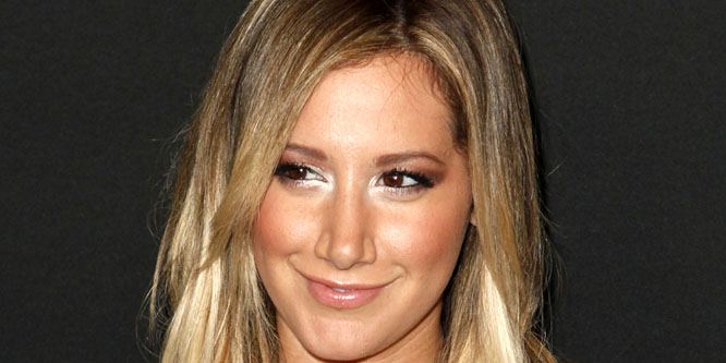 Ashley Tisdale - Age, Family, Bio | Famous Birthdays