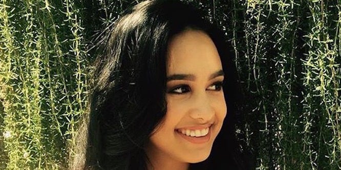 Emily Tosta - Age, Family, Bio | Famous Birthdays