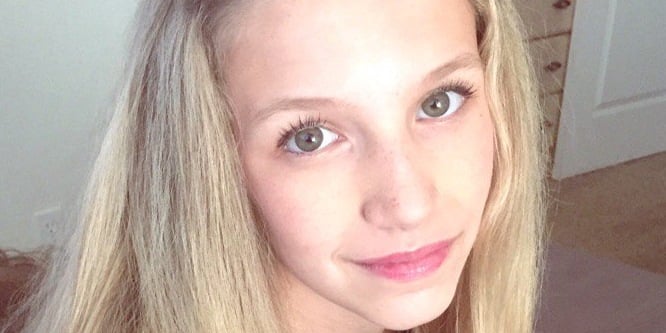 Jenna Valenzuela - Age, Family, Bio | Famous Birthdays