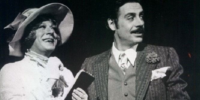 Gwen Verdon - Trivia, Family, Bio | Famous Birthdays