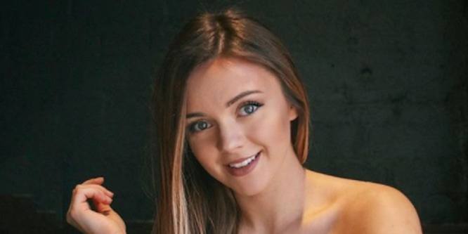 Naomi Victoria - Age, Family, Bio | Famous Birthdays