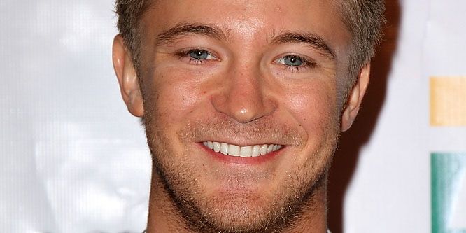 Michael Welch (TV Actor) - Age, Family, Bio | Famous Birthdays