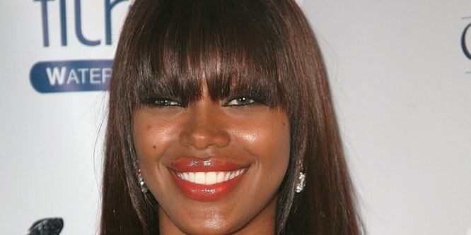 Jessica White - Age, Family, Bio | Famous Birthdays