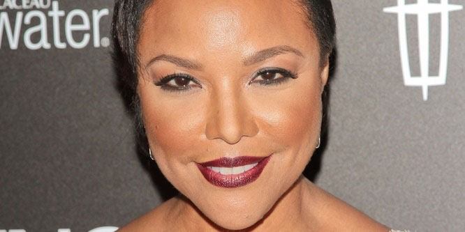 Lynn Whitfield - Age, Family, Bio | Famous Birthdays