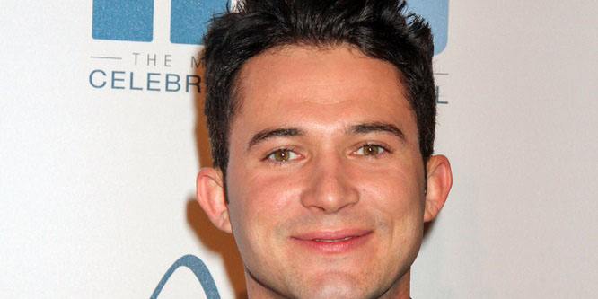 Justin Willman - Bio, Facts, Family | Famous Birthdays
