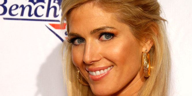 Torrie Wilson - Age, Family, Bio | Famous Birthdays