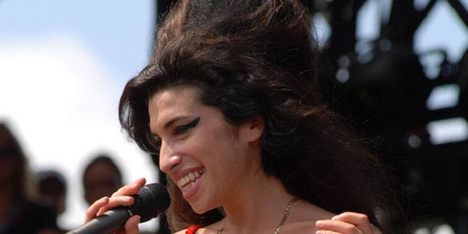 Amy Winehouse - Trivia, Family, Bio | Famous Birthdays