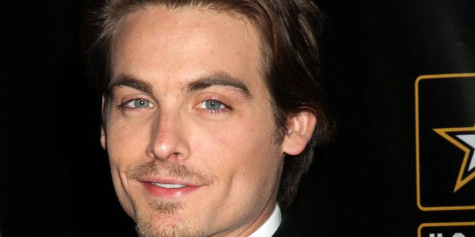 Kevin Zegers - Age, Family, Bio | Famous Birthdays