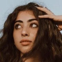 Skyler Wright - Age, Bio, Family | Famous Birthdays