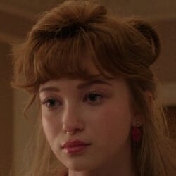 Caroline Baniewicz - Age, Bio, Family | Famous Birthdays