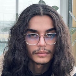 Producers born in Saudi Arabia