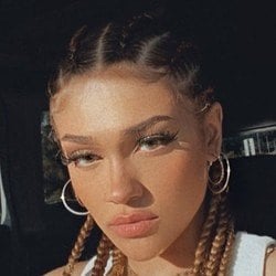 Colie Nuanez - Age, Bio, Family | Famous Birthdays