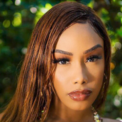 Terri Arcelia - Age, Bio, Family | Famous Birthdays