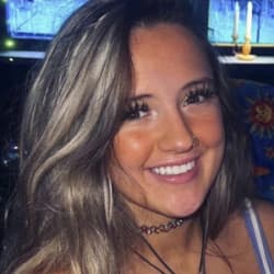 Rissa G. - Age, Bio, Family | Famous Birthdays