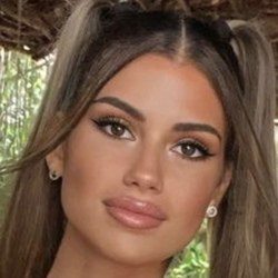 Jennifer Baldini Souza - Age, Bio, Family | Famous Birthdays