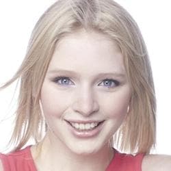 Alexandra Beaton - Age, Bio, Family | Famous Birthdays