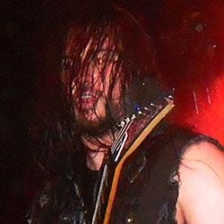 Guitarists born in Maine