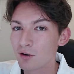 Heyselcuk - Age, Bio, Family | Famous Birthdays