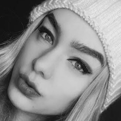 Alexia Raye - Age, Bio, Family | Famous Birthdays