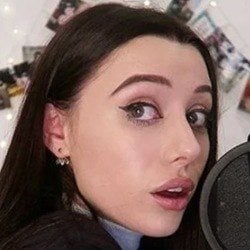 Liv Bevan - Age, Bio, Family | Famous Birthdays