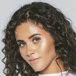 Amber Reyes - Age, Bio, Family | Famous Birthdays