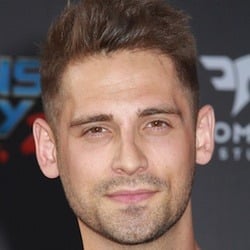 November 4 Celebrity Birthdays | Famous Birthdays