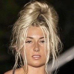 Carriejune Anne Bowlby - Age, Bio, Family | Famous Birthdays