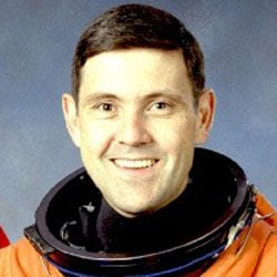 Astronauts born in Minnesota