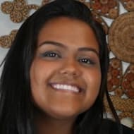Camila Loures